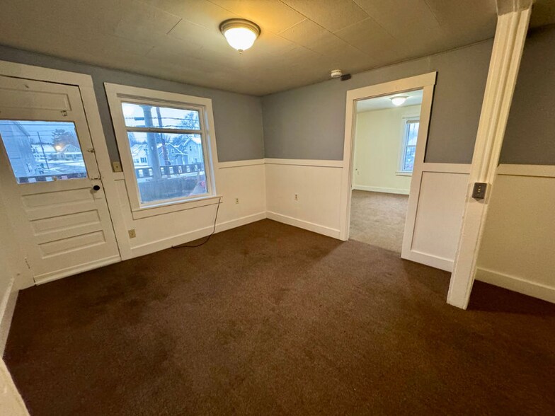 Building Photo - 83 1st St