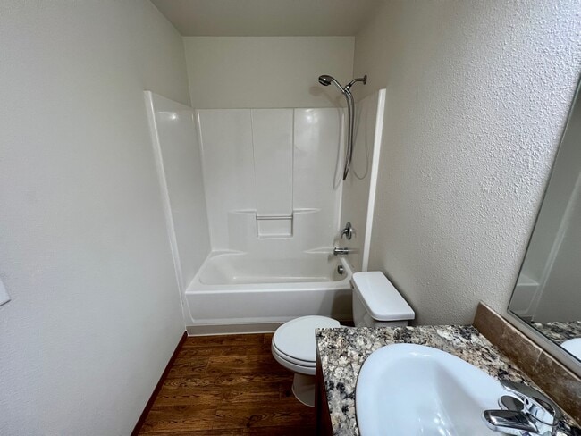 Building Photo - 293 Sowell Dr
