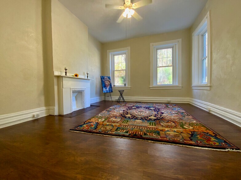 Building Photo - 87 Steuben St