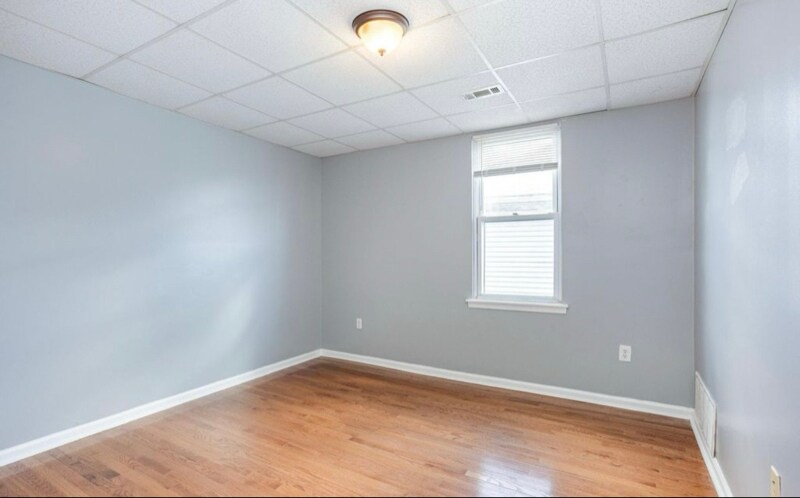 Building Photo - 4002 Oakford Ave