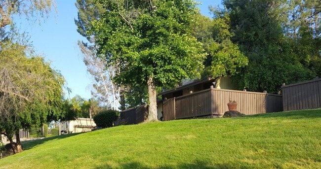 Building Photo - 11930 Laver Ct