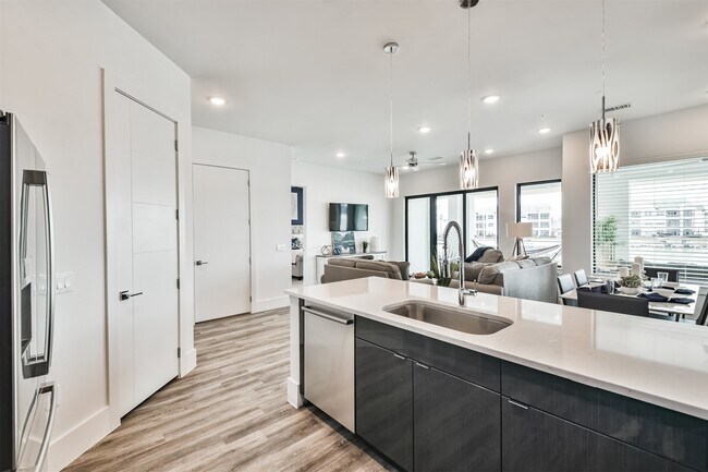 Building Photo - 15260 TX-105