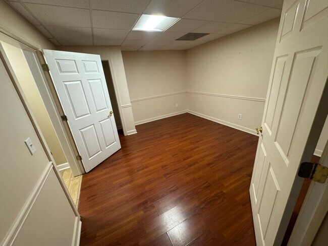 Building Photo - 691 Bear Creek Rd