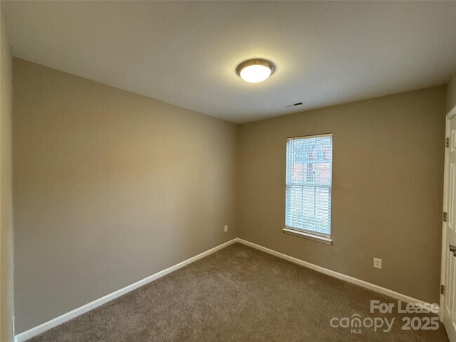 Building Photo - 3631 Joel Turner Dr