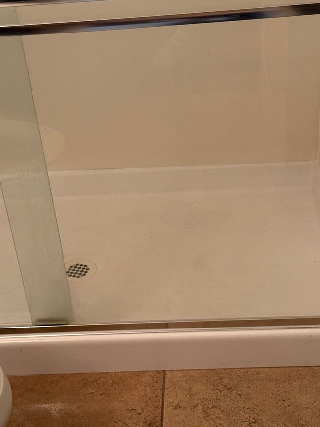 Building Photo - This is a great home located in Seville