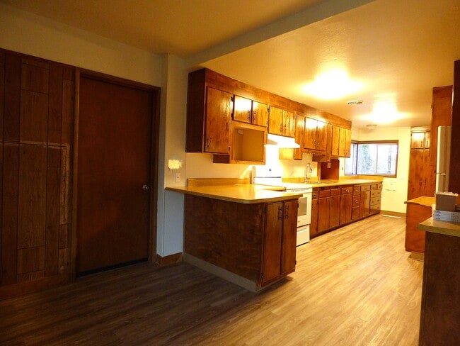 Building Photo - Rent Special - 3 bed 2 bath home in South Salem