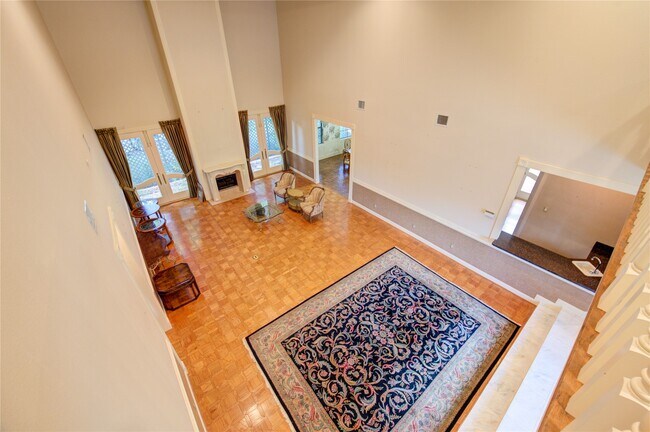 Building Photo - 2510 Potomac Dr