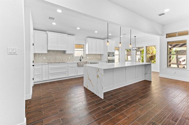 Building Photo - 30108 Hacienda Ln