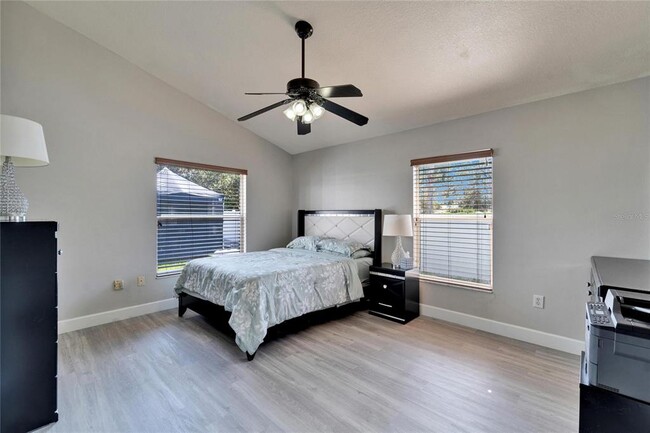 Building Photo - 18507 Country Crest Pl