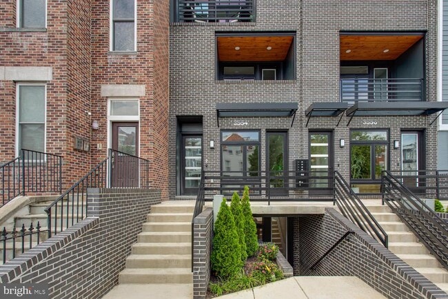Building Photo - 3554 13th St NW