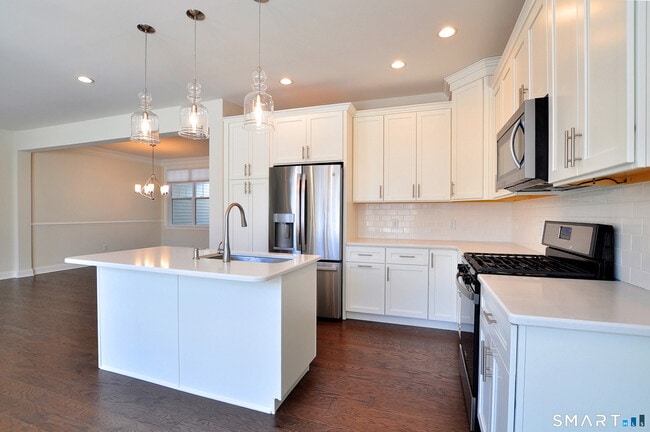 Building Photo - 149 Ridgewood Dr