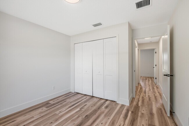 Building Photo - 2779 Quentin Ave SE