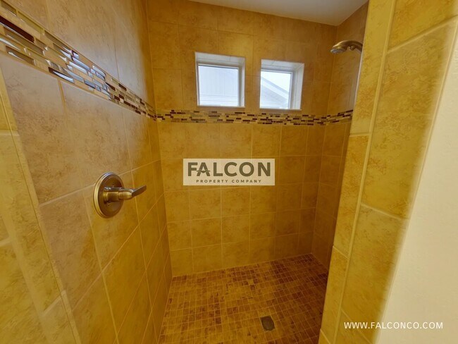 Building Photo - 8345 Longleaf Ln