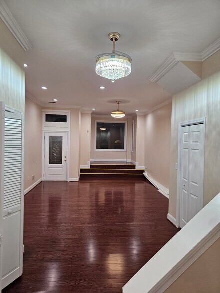 Living Room/Dining Room/Reading Nook - 1919 Saint Paul St
