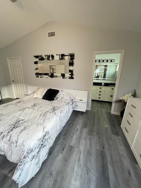 Building Photo - 3602 Fairway Dr N