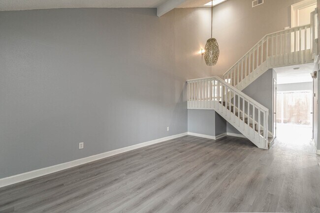 Building Photo - 12543 Wellington Park Dr