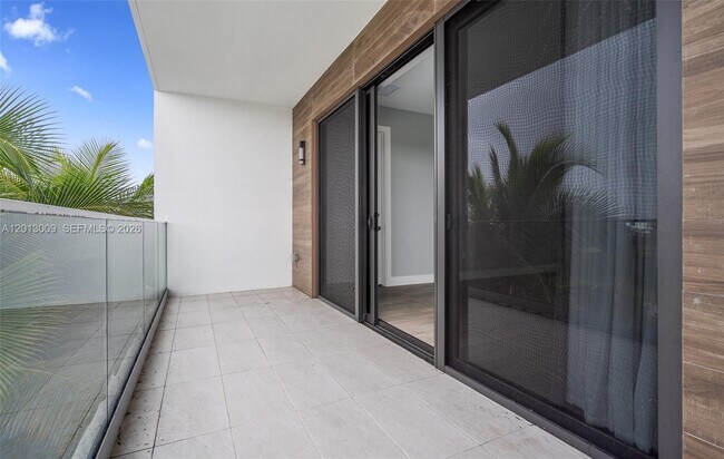 Building Photo - 16529 Botaniko Dr N