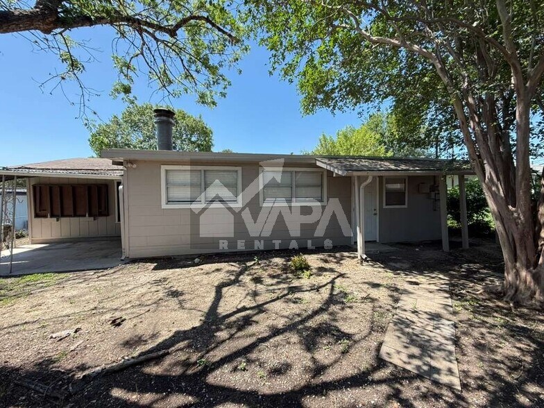 Building Photo - 943 Weizmann St