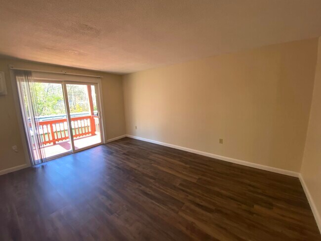 Building Photo - 29 Capron Rd