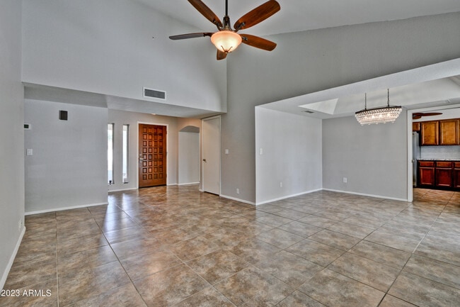 Building Photo - 6747 E Aire Libre Ln