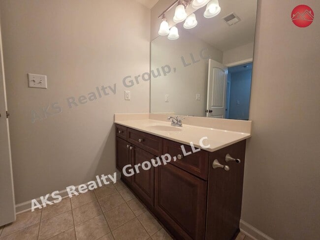 Building Photo - 4346 Ashwood Cove