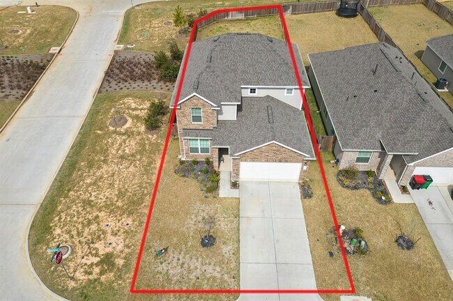 Building Photo - 16635 Olivewood Ln
