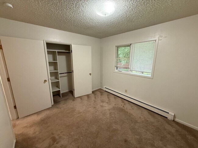 Building Photo - 6949 Windsor Pl