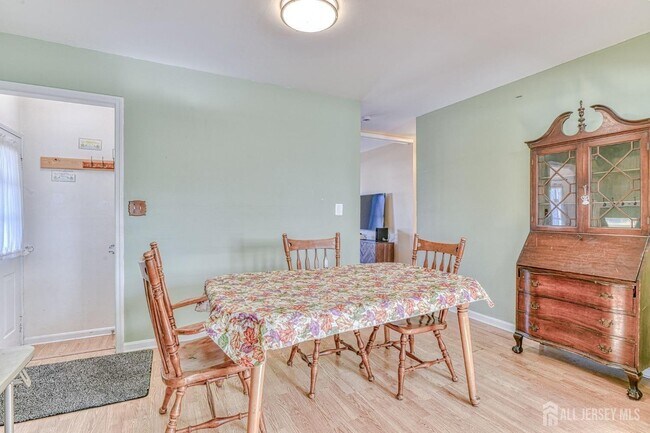 Building Photo - 111 Milltown Rd