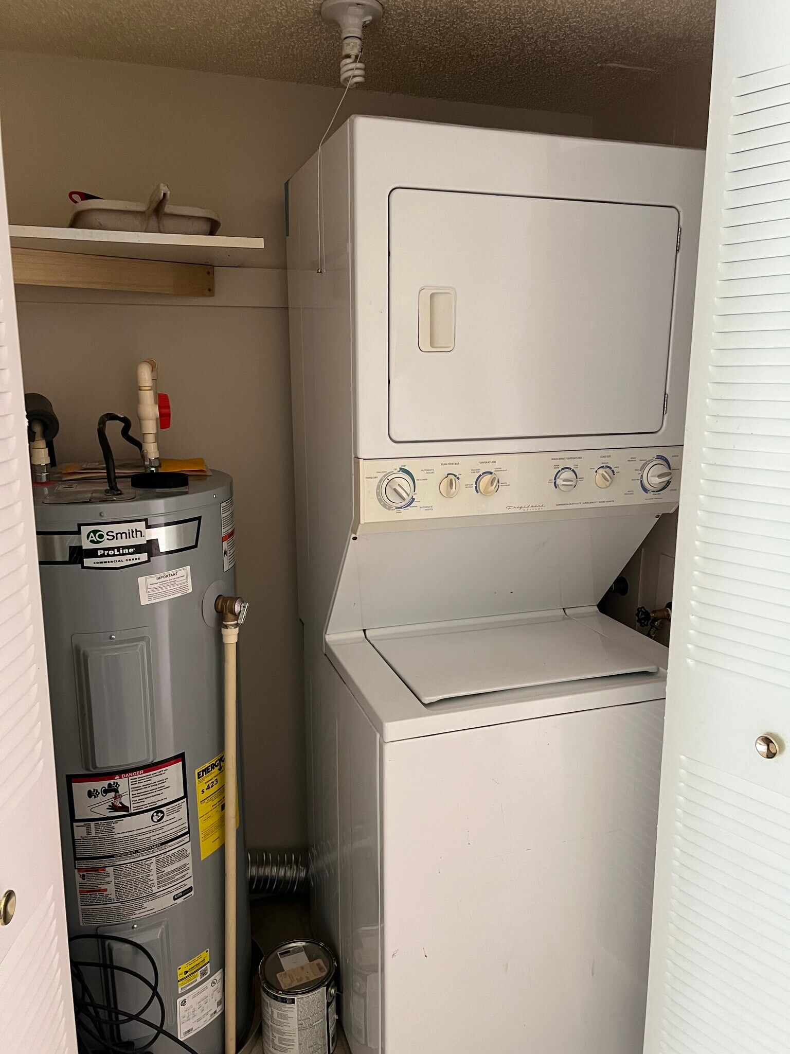 Building Photo - 1525 SE 25th St