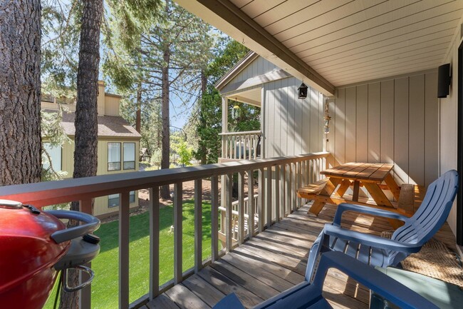 Building Photo - SKI LEASE:  Condo near Northstar, Sleeps 6...