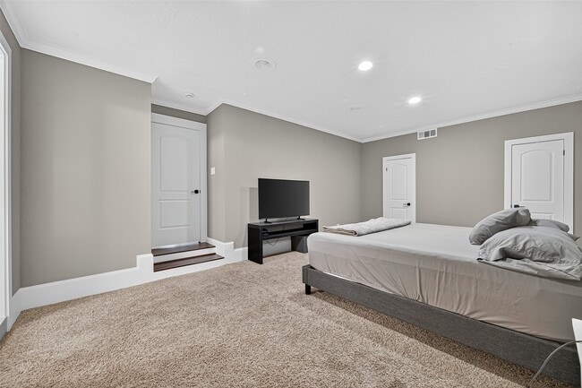 Building Photo - 5815 Green Terrace Ln