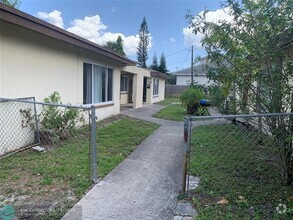 Building Photo - 2760 NW 58th Terrace