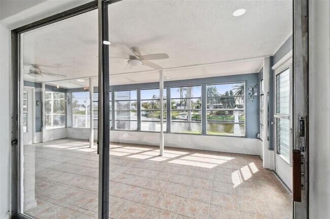 Building Photo - 3248 Rock Valley Dr