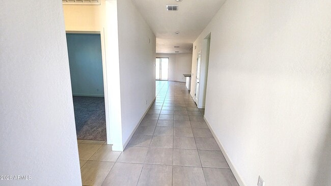 Building Photo - 2934 E Augusta Ave