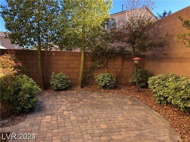 Building Photo - 3 BEDROOM HOME IN PROVIDENCE * COMING SOON *