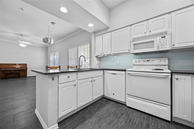 Building Photo - 5141 SW 91st Way