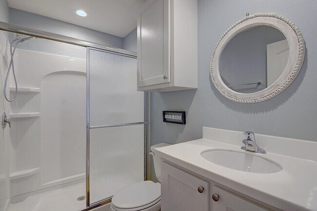 Building Photo - 1924 Eleventh St