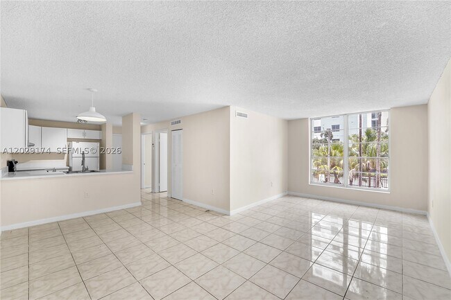 Building Photo - 210 SW 11th St