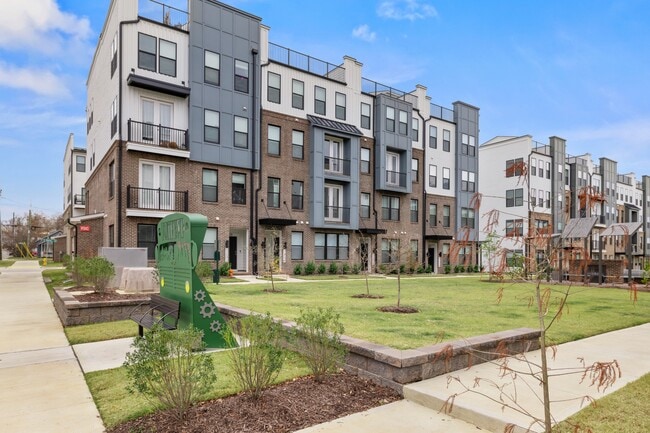 Building Photo - 1206 Coach Sta Aly