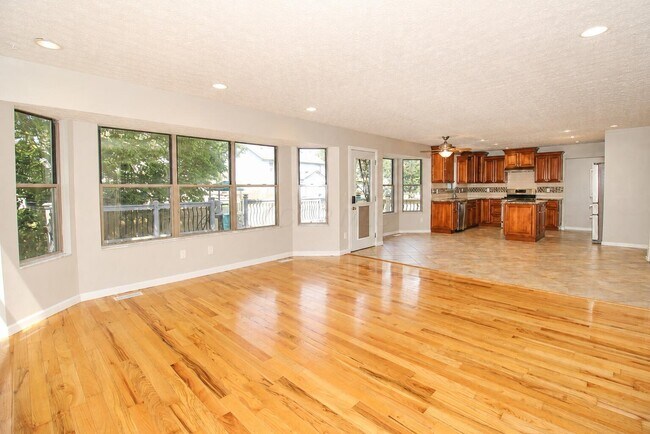 Building Photo - 2515 Pressman Dr