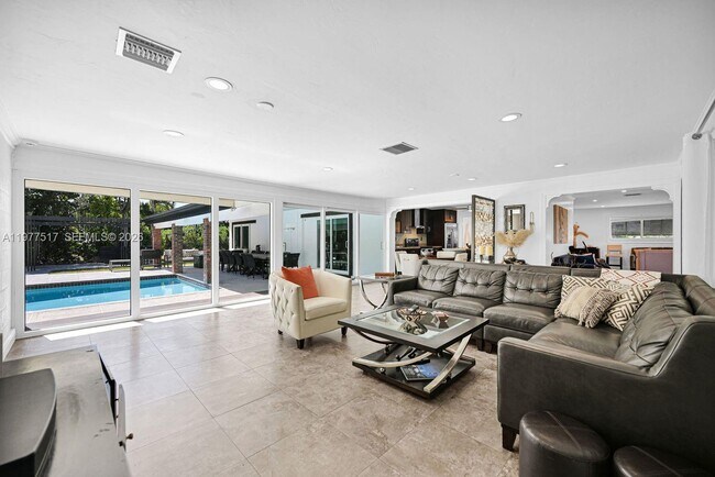 Building Photo - 7700 SW 139th Ter