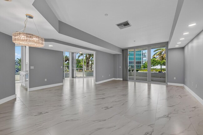 Building Photo - 1440 S Ocean Blvd