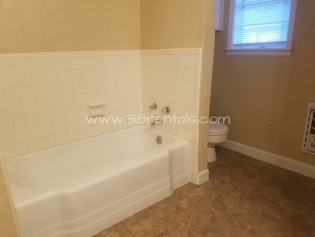 Building Photo - 9291 Savanna Dr