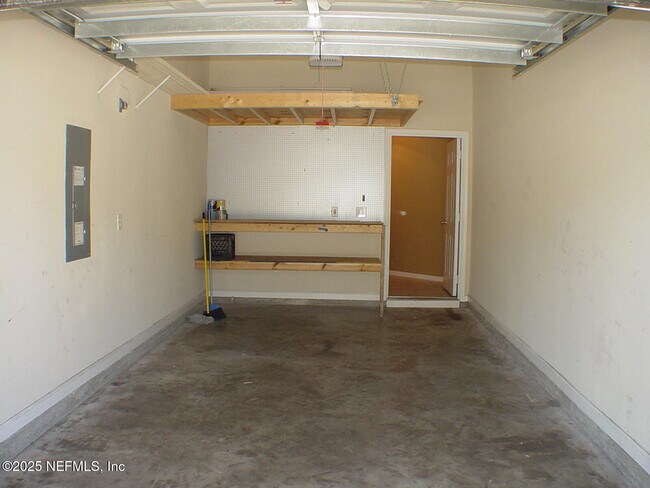 Building Photo - 9390 Underwing Way