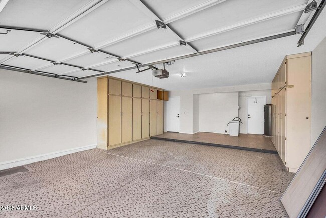 Building Photo - 25810 S Boxwood Dr