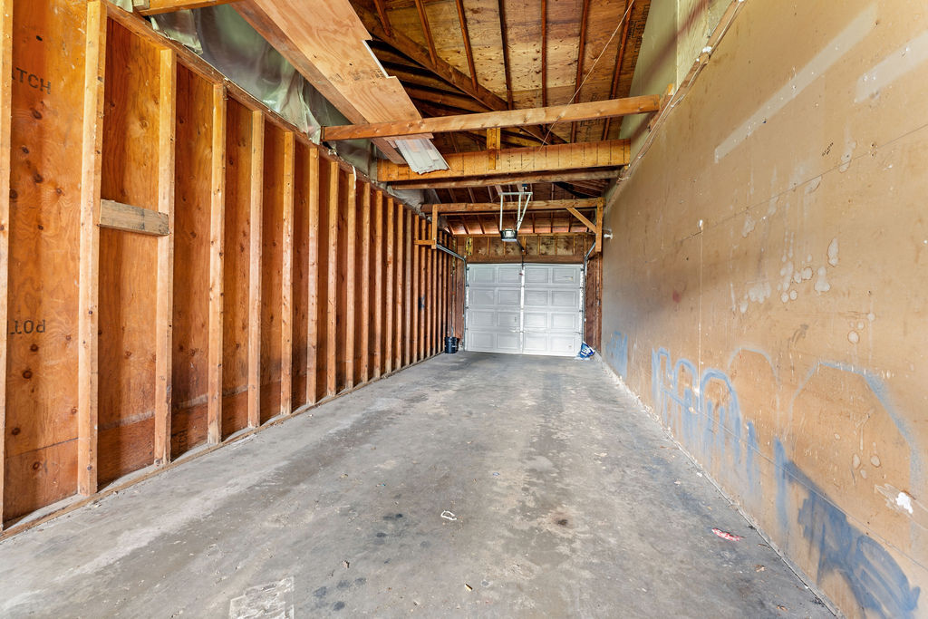 Building Photo - 1222 W Weiland Ln