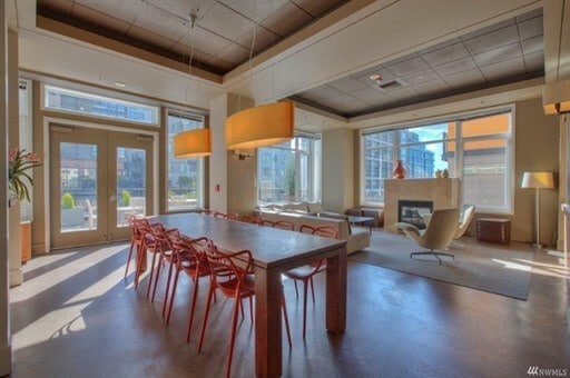 Building Photo - Spacious 1 Bedroom Condo in Belltown Available Now!