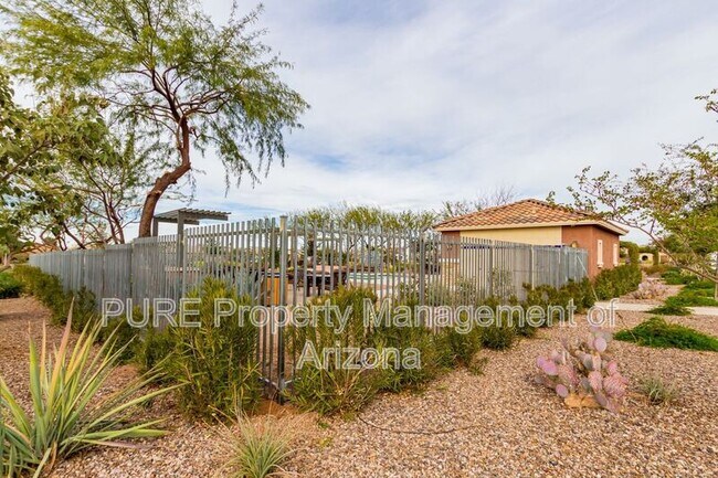 Building Photo - 1423 N Balboa