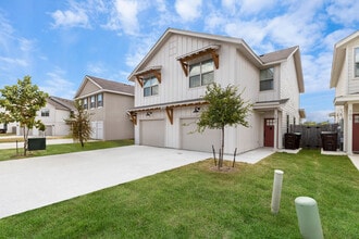 Building Photo - 13838 Enzo Gate