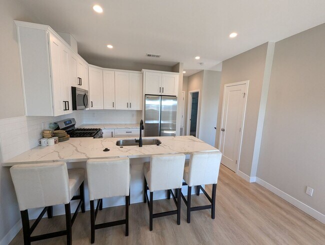 Building Photo - New Build 2023!! 4BD/2BA